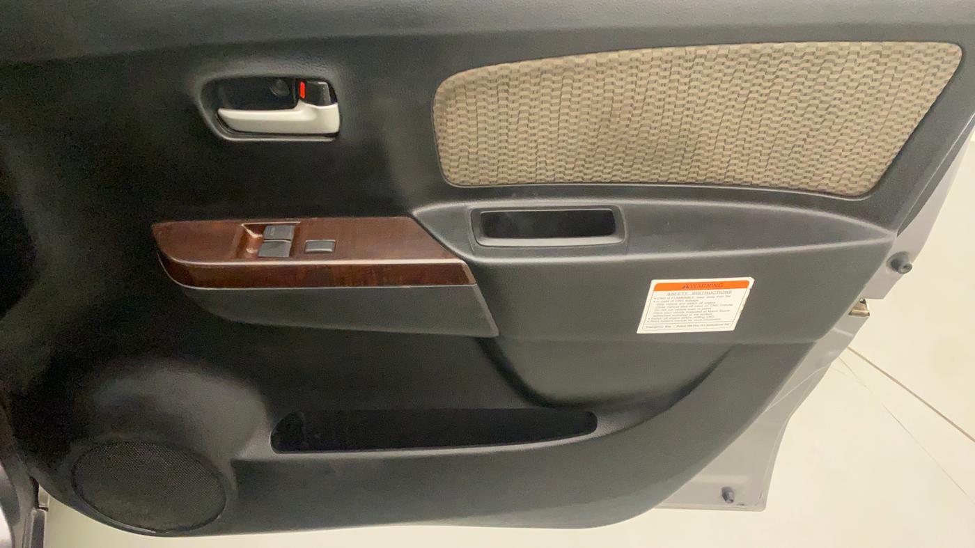 2014 Maruti Wagon R 1.0 LXI CNG, CNG, Manual, 1,06,140 km, Driver Side Door Panels Control