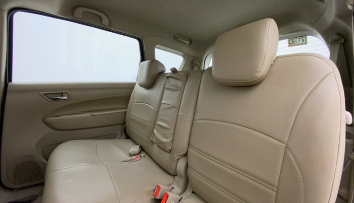 2017 Maruti Ertiga ZXI, Petrol, Manual, 45,276 km, Right Side Rear Door Cabin