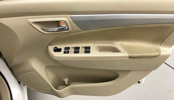 2017 Maruti Ertiga ZXI, Petrol, Manual, 45,276 km, Driver Side Door Panels Control