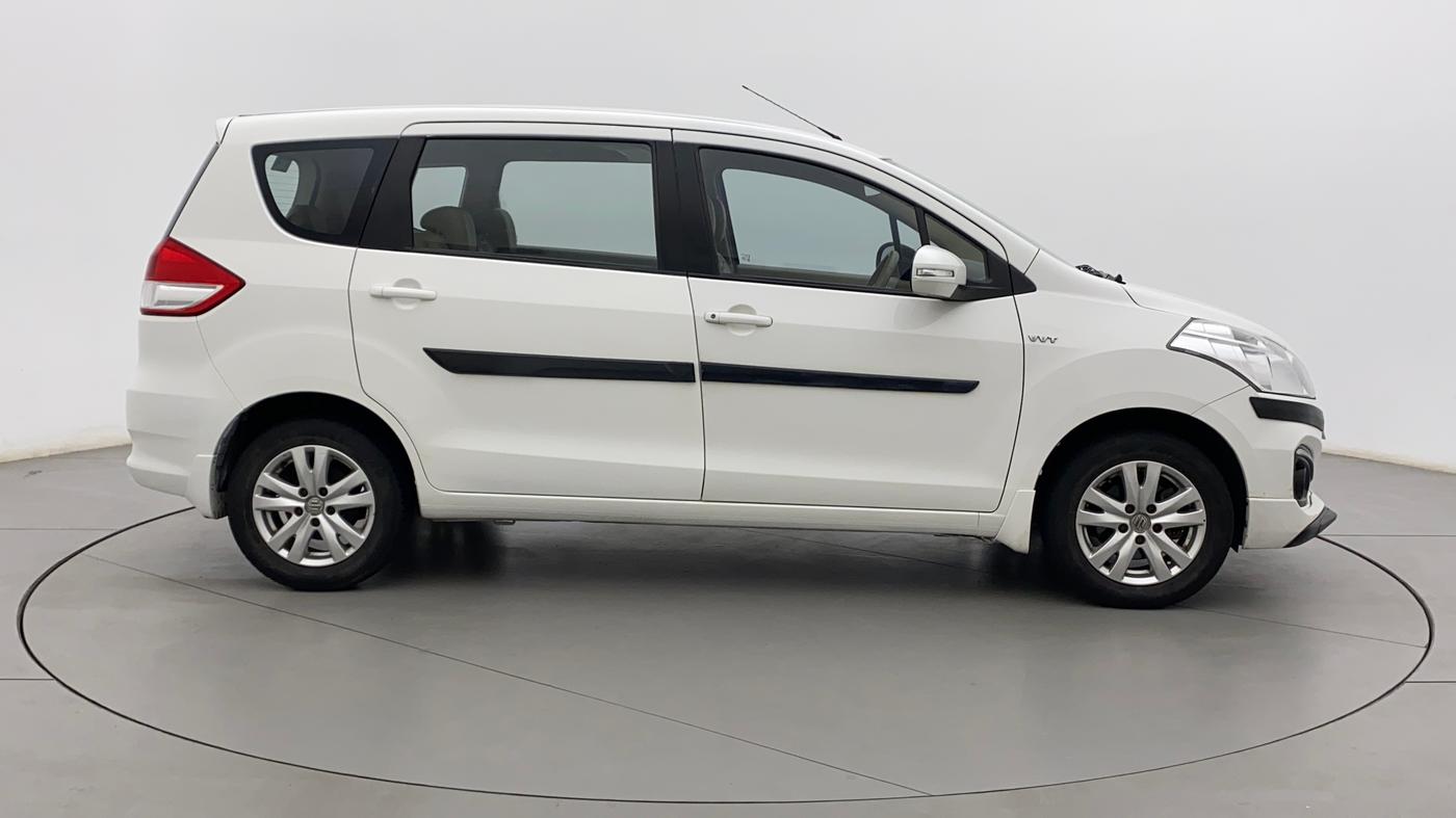 2017 Maruti Ertiga ZXI, Petrol, Manual, 45,276 km, Right Side View
