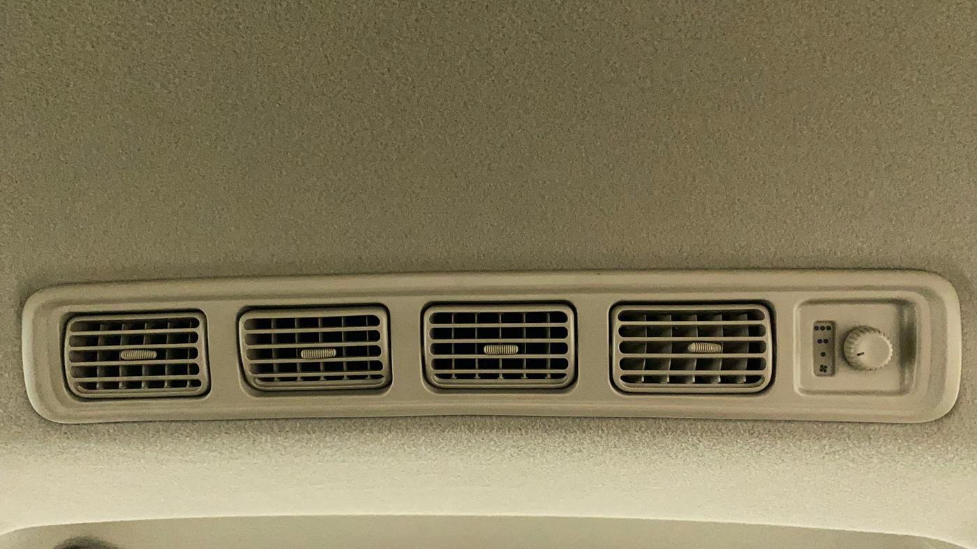 2017 Maruti Ertiga ZXI, Petrol, Manual, 45,276 km, Rear AC Vents