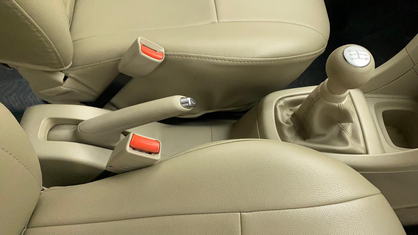 2017 Maruti Ertiga ZXI, Petrol, Manual, 45,276 km, Gear Lever