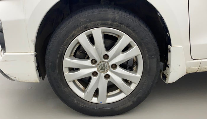 2017 Maruti Ertiga ZXI, Petrol, Manual, 45,276 km, Left Front Wheel