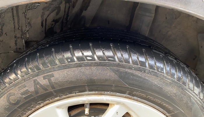 2016 Honda Jazz 1.2L I-VTEC V AT, Petrol, Automatic, 76,046 km, Left Rear Tyre Tread