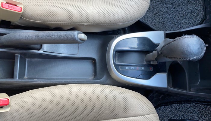 2016 Honda Jazz 1.2L I-VTEC V AT, Petrol, Automatic, 76,046 km, Gear Lever