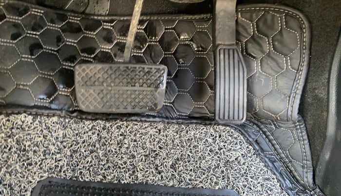 2016 Honda Jazz 1.2L I-VTEC V AT, Petrol, Automatic, 76,046 km, Pedals