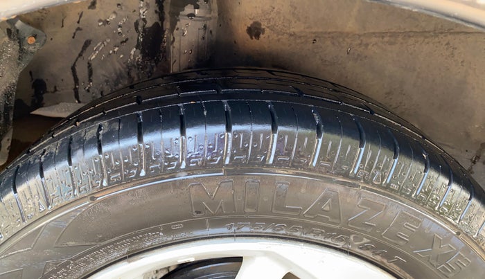 2016 Honda Jazz 1.2L I-VTEC V AT, Petrol, Automatic, 76,046 km, Right Rear Tyre Tread