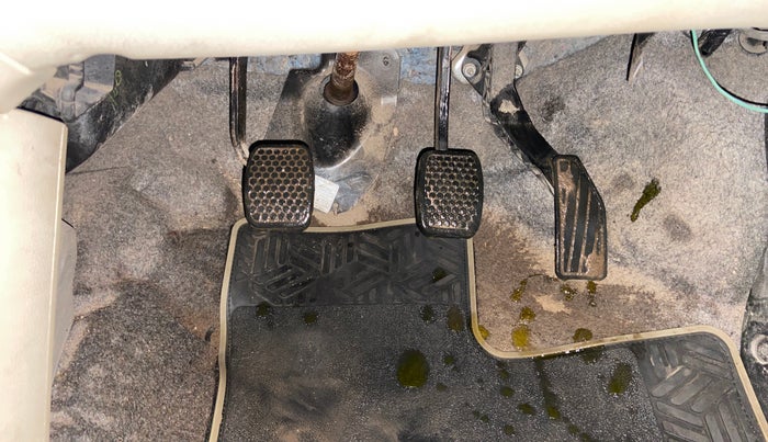 2019 Maruti Alto LXI CNG, CNG, Manual, 97,707 km, Pedals