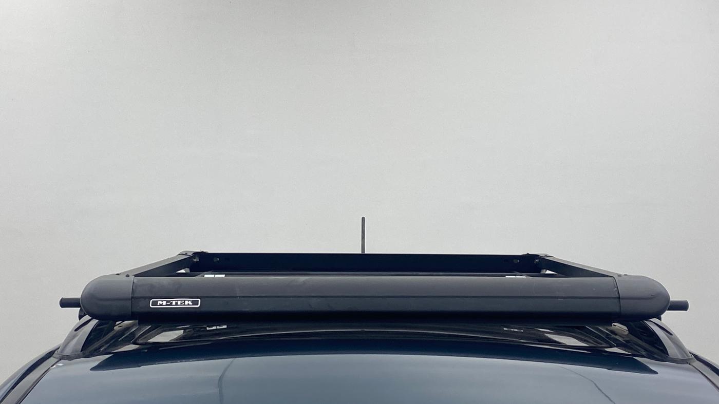 2021 Mahindra XUV300 W8 (O) 1.2 PETROL, Petrol, Manual, 37,567 km, Moonroof/ Sunroof