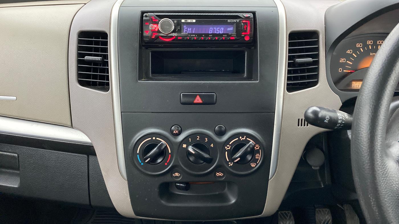 2013 Maruti Wagon R 1.0 LXI, Petrol, Manual, 61,201 km, Air Conditioner