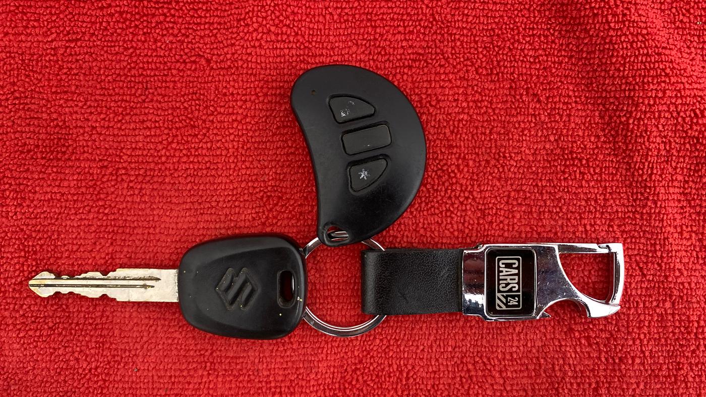 2013 Maruti Wagon R 1.0 LXI, Petrol, Manual, 61,201 km, Key Close Up