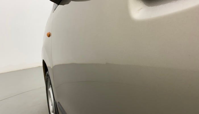2013 Maruti Wagon R 1.0 VXI, Petrol, Manual, 54,242 km, Front passenger door - Slightly dented