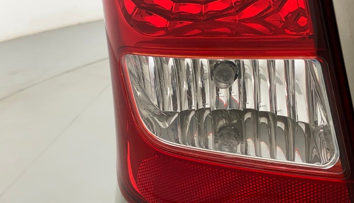 2013 Maruti Wagon R 1.0 VXI, Petrol, Manual, 54,242 km, Left tail light - Minor damage