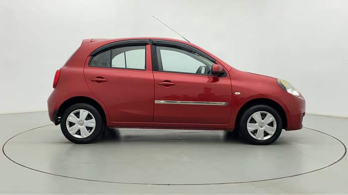 2016 Renault Pulse RXL ABS D, Diesel, Manual, 56,797 km, Right Side View