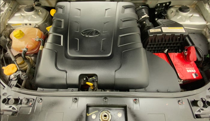 2021 Mahindra XUV500 W7 AT, Diesel, Automatic, 40,111 km, Open Bonet