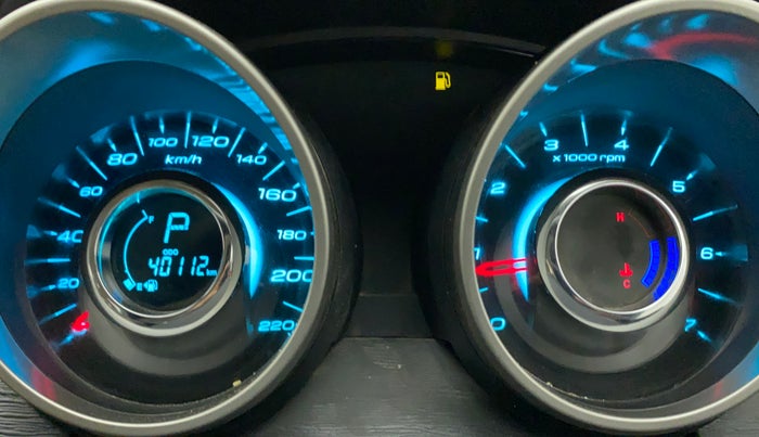 2021 Mahindra XUV500 W7 AT, Diesel, Automatic, 40,111 km, Odometer Image