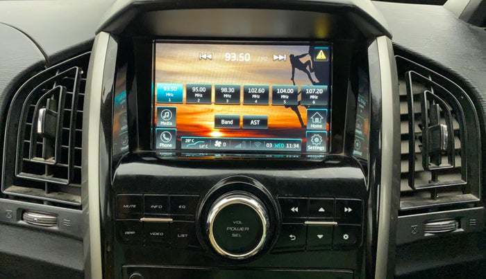 2021 Mahindra XUV500 W7 AT, Diesel, Automatic, 40,111 km, Infotainment System