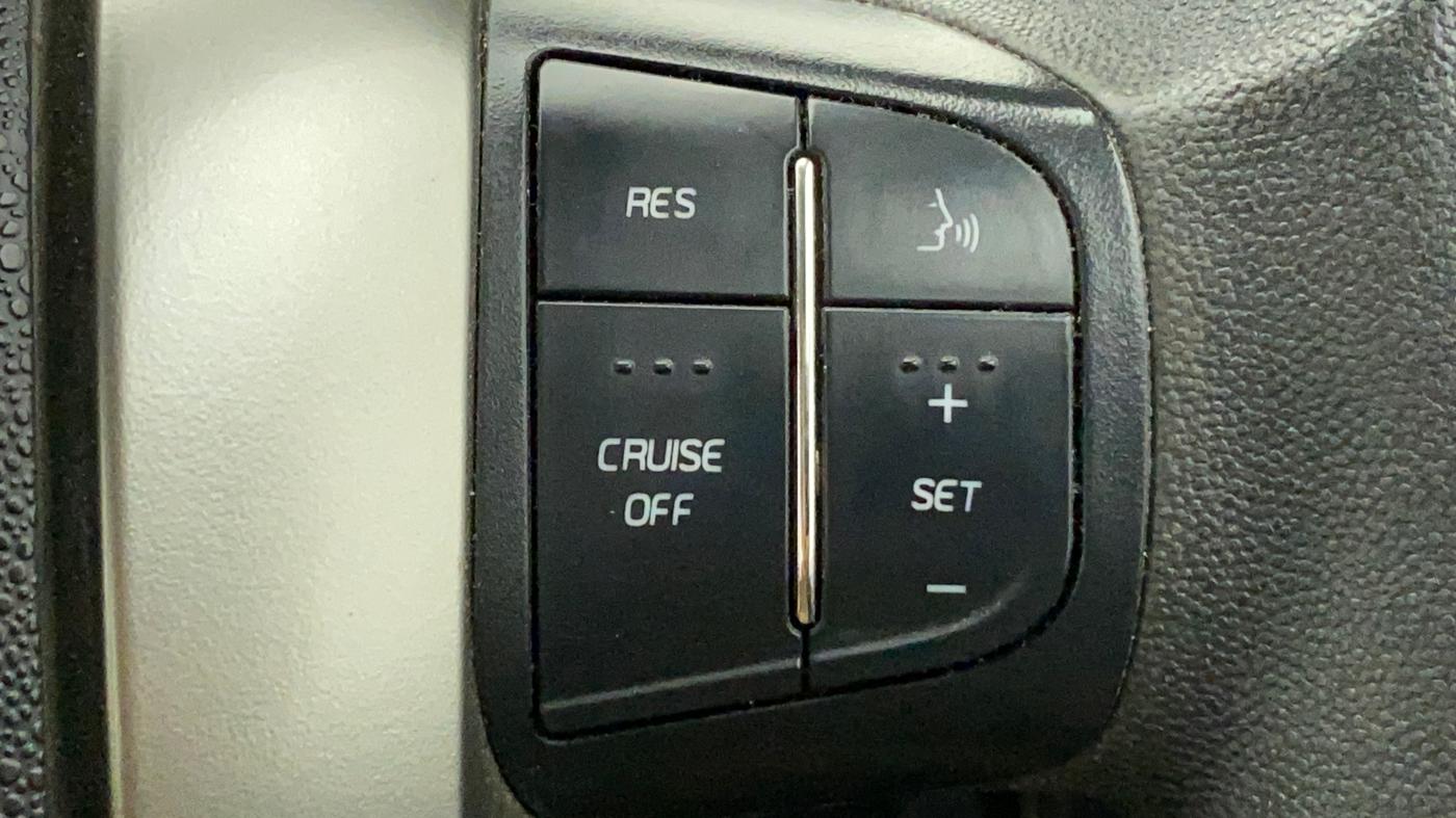 2021 Mahindra XUV500 W7 AT, Diesel, Automatic, 40,111 km, Adaptive Cruise Control