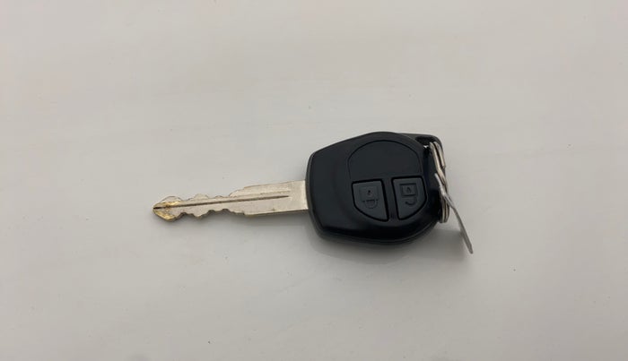 2016 Maruti Wagon R 1.0 VXI (O) AMT, CNG, Automatic, 99,735 km, Key Close Up