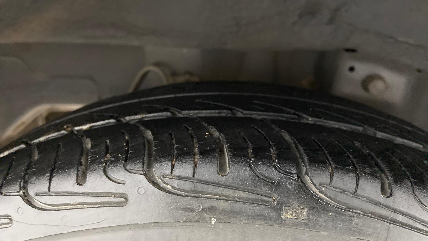 2018 Hyundai Eon ERA +, Petrol, Manual, 76,807 km, Right Rear Tyre Tread