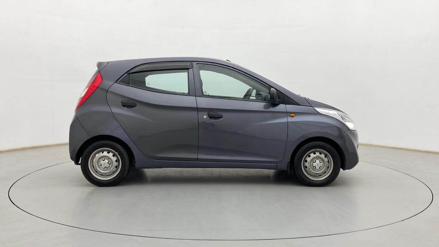 2018 Hyundai Eon ERA +, Petrol, Manual, 76,807 km, Right Side View