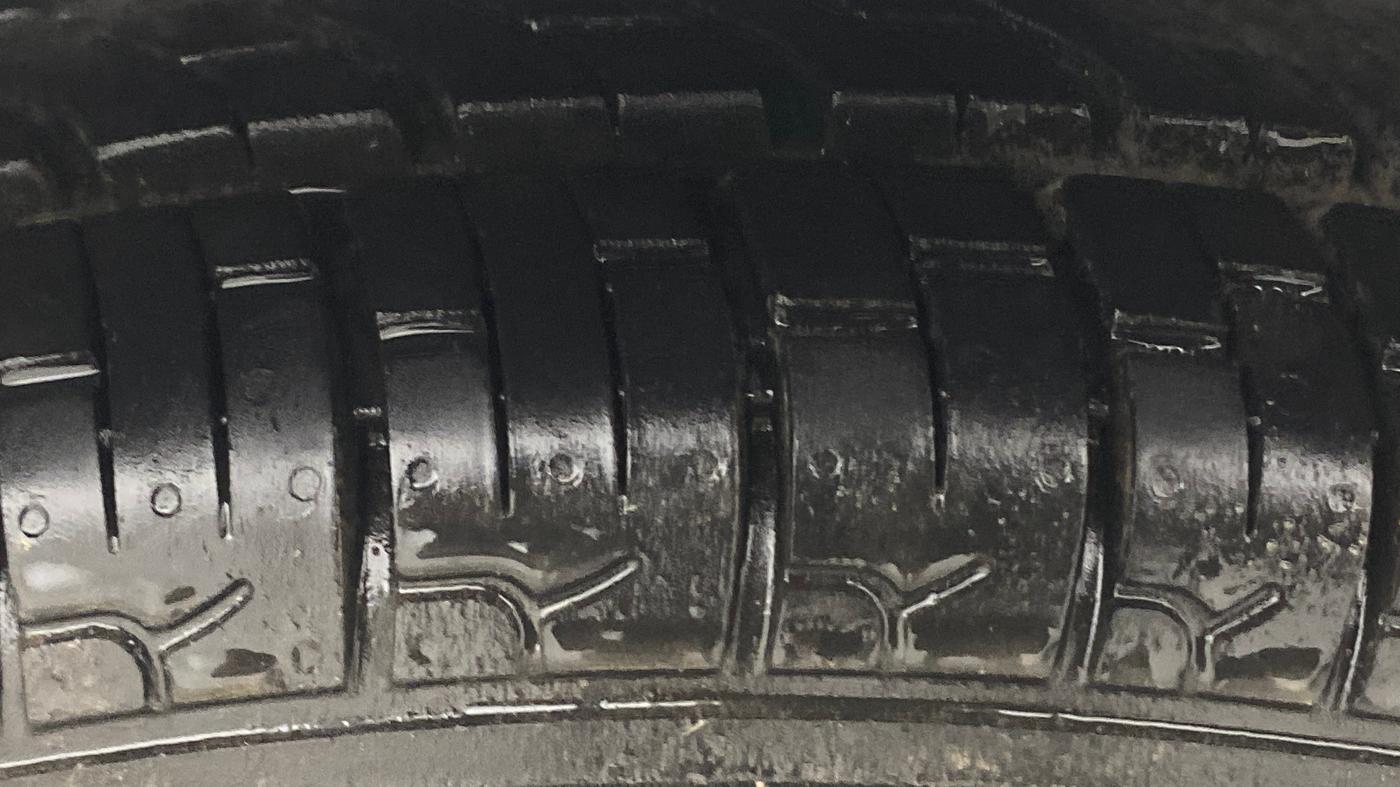 2018 Maruti Alto 800 LXI, Petrol, Manual, 64,718 km, Right Front Tyre Tread