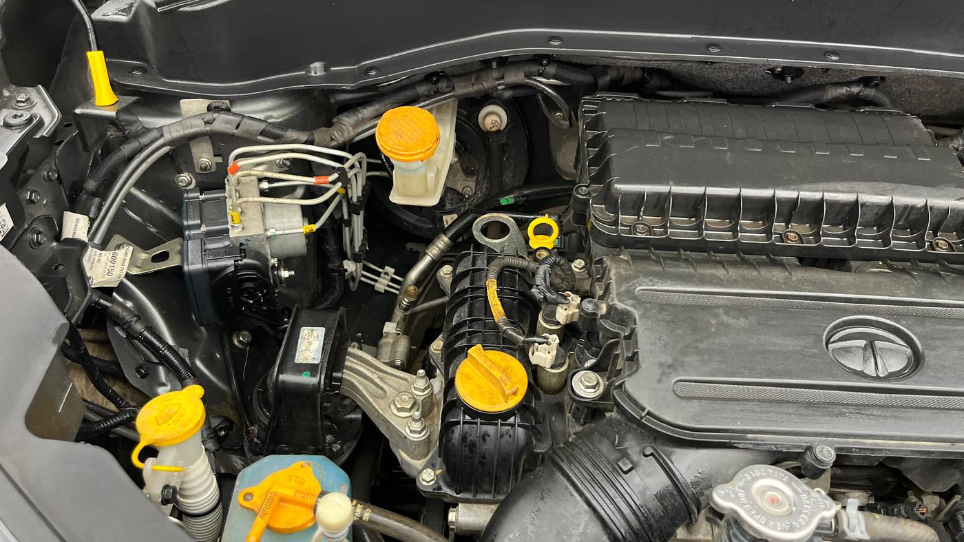 2021 Tata PUNCH CREATIVE  AMT, Petrol, Automatic, 45,868 km, Engine View - Right