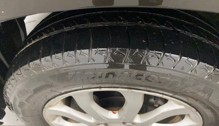 2019 Honda Amaze 1.2L I-VTEC VX, CNG, Manual, 96,245 km, Left Front Tyre Tread