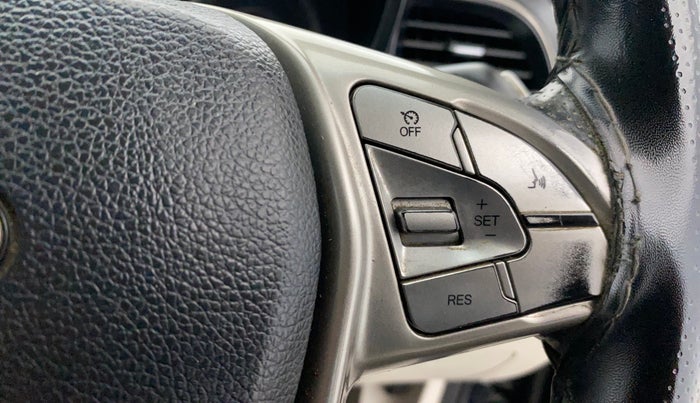 2021 Mahindra XUV300 W8 1.5 DIESEL, Diesel, Manual, 71,441 km, Adaptive Cruise Control
