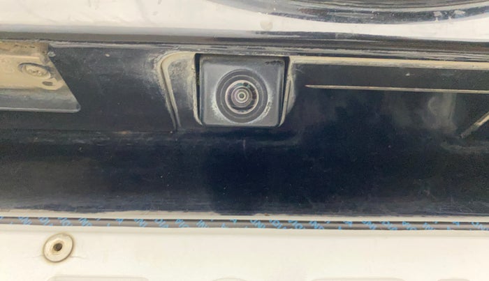 2021 Mahindra XUV300 W8 1.5 DIESEL, Diesel, Manual, 71,441 km, Parking Camera
