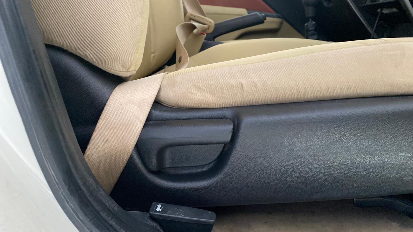 2015 Honda City 1.5L I-VTEC E MT, Petrol, Manual, 43,932 km, Driver Side Adjustment Panel