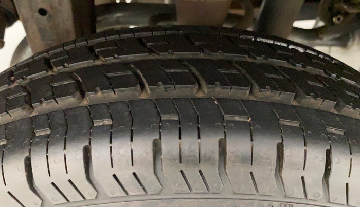 2010 Maruti Alto LXI, Petrol, Manual, 42,633 km, Right Rear Tyre Tread