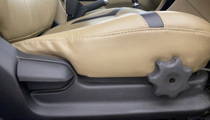 2013 Hyundai Verna FLUIDIC 1.6 VTVT SX, Petrol, Manual, 1,35,690 km, Driver Side Adjustment Panel