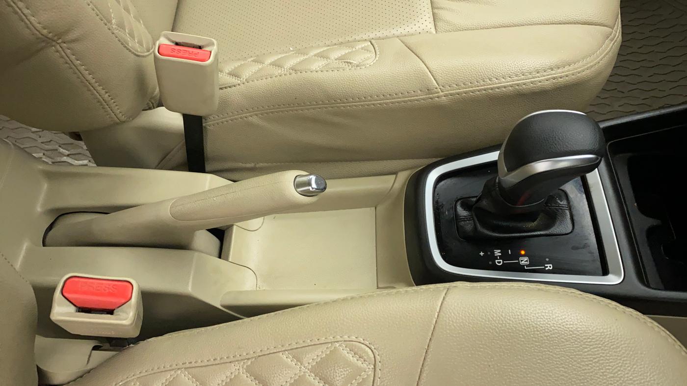 2018 Maruti Dzire VXI AMT, Petrol, Automatic, 16,568 km, Gear Lever