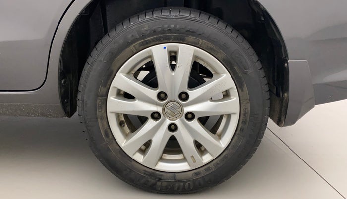 2016 Maruti Ertiga ZXI+, Petrol, Manual, 31,235 km, Left Rear Wheel