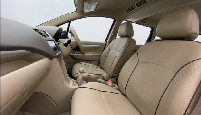 2016 Maruti Ertiga ZXI+, Petrol, Manual, 31,235 km, Right Side Front Door Cabin