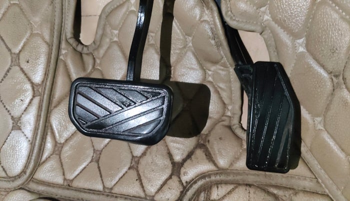 2019 Maruti Ertiga ZXI AT SHVS, Petrol, Automatic, 78,724 km, Pedals