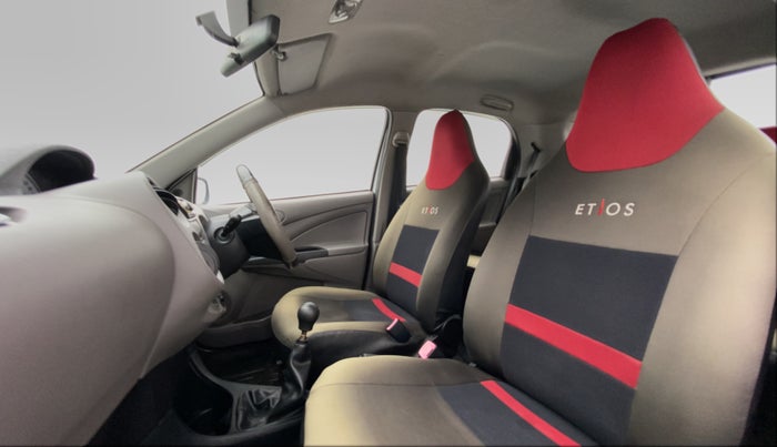2011 Toyota Etios Liva G, Petrol, Manual, 34,111 km, Right Side Front Door Cabin View