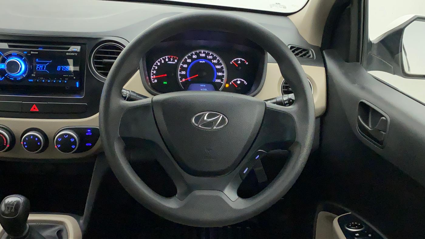 2017 Hyundai Grand i10 MAGNA 1.2 KAPPA VTVT, Petrol, Manual, 31,527 km, Steering Wheel Close Up