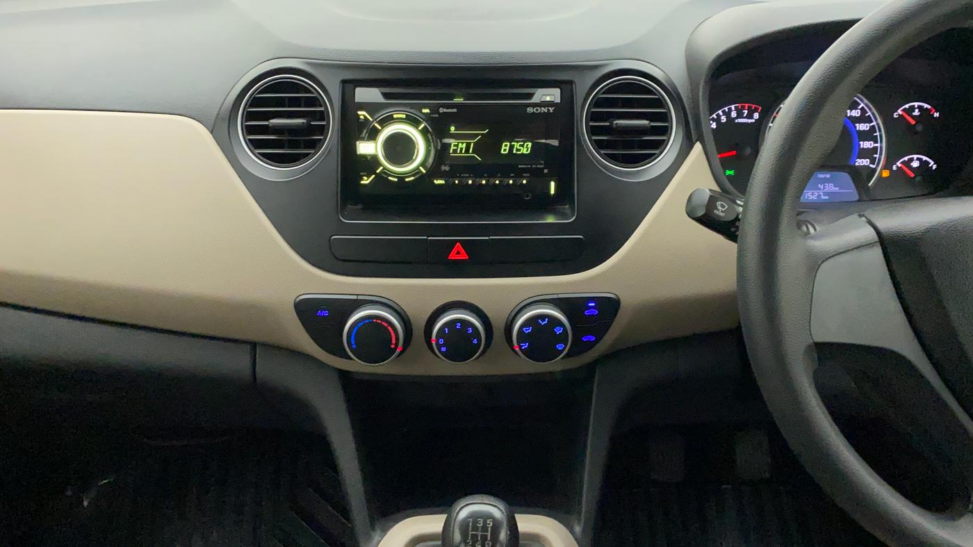 2017 Hyundai Grand i10 MAGNA 1.2 KAPPA VTVT, Petrol, Manual, 31,527 km, Air Conditioner
