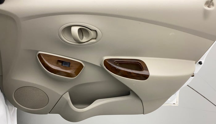 2015 Datsun Go Plus T, Petrol, Manual, 97,380 km, Driver Side Door Panels Control