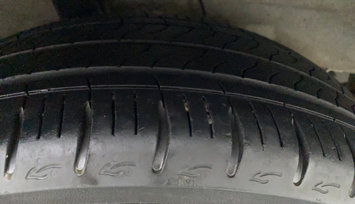 2020 Hyundai GRAND I10 NIOS ASTA AMT 1.2 KAPPA VTVT, Petrol, Automatic, 18,200 km, Right Rear Tyre Tread