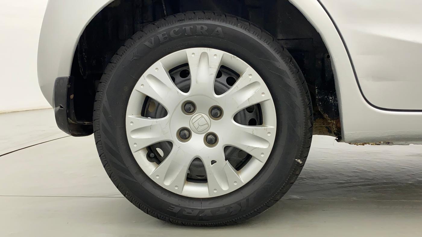 2015 Honda Brio S MT, Petrol, Manual, 14,214 km, Right Rear Wheel