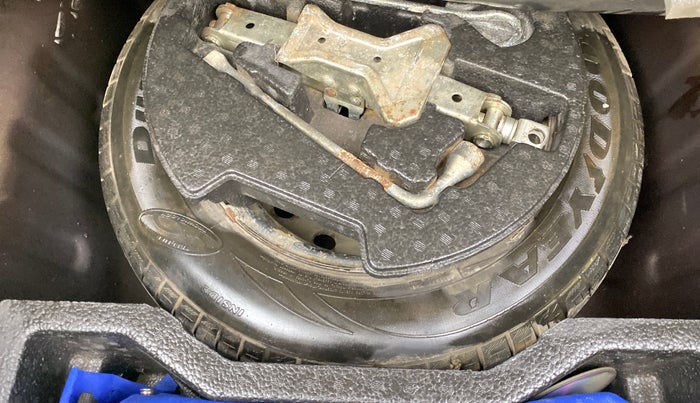 2015 Maruti Ciaz VXI, Petrol, Manual, 73,990 km, Spare Tyre