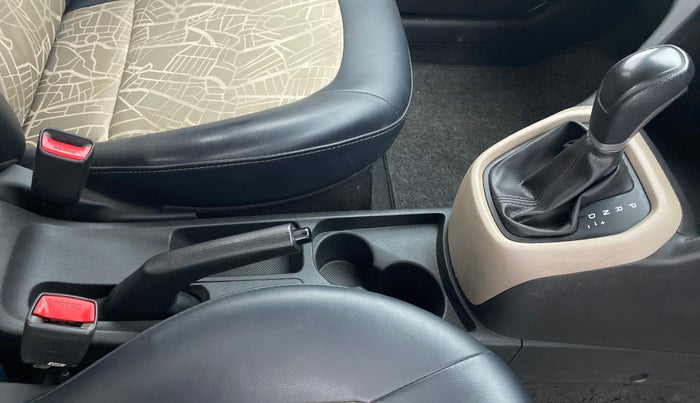 2018 Hyundai Grand i10 Magna 1.2 AT  VTVT, Petrol, Automatic, 44,200 km, Gear Lever