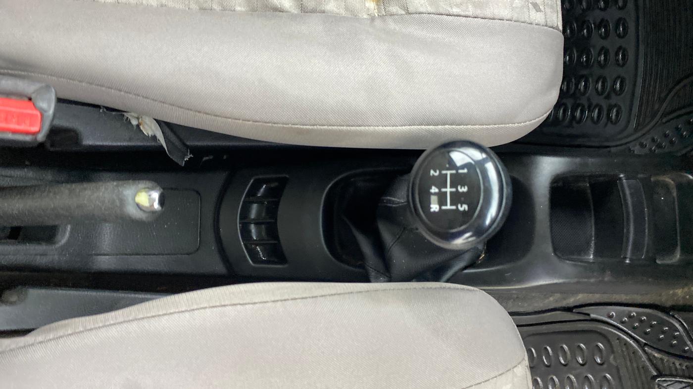 2014 Maruti Wagon R 1.0 VXI, Petrol, Manual, 51,464 km, Gear Lever