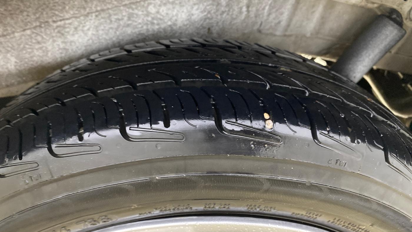 2014 Maruti Wagon R 1.0 VXI, Petrol, Manual, 51,464 km, Left Rear Tyre Tread