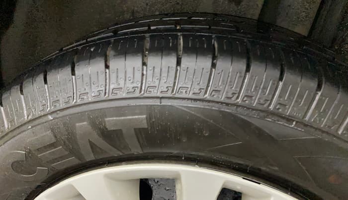 2017 Maruti Ciaz DELTA 1.4 MT PETROL, Petrol, Manual, 59,047 km, Left Rear Tyre Tread