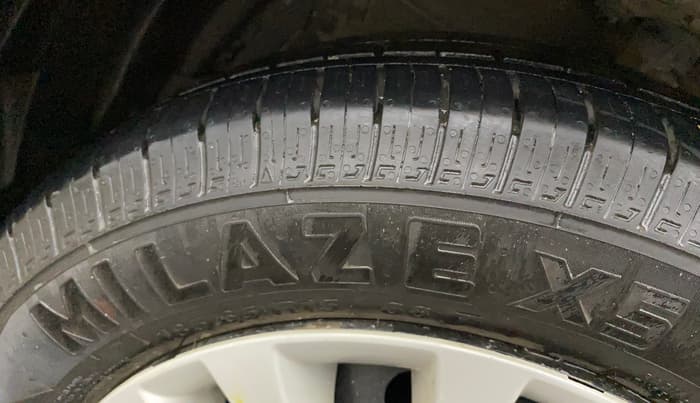 2017 Maruti Ciaz DELTA 1.4 MT PETROL, Petrol, Manual, 59,047 km, Left Front Tyre Tread