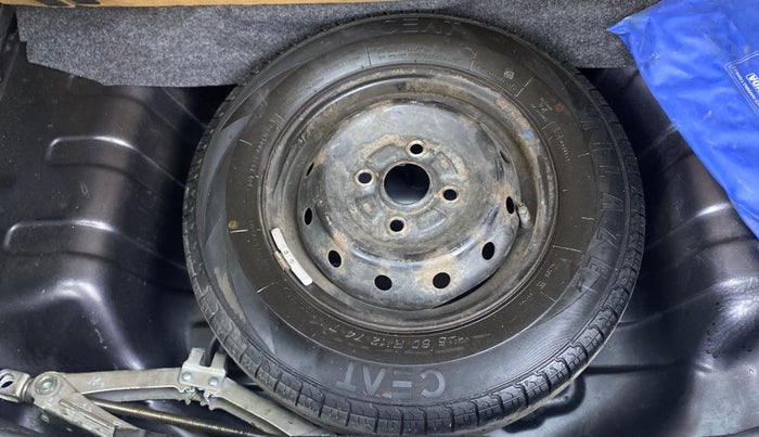 2017 Maruti Alto 800 LXI, Petrol, Manual, 70,869 km, Spare Tyre